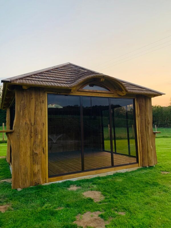 DEVON summerhouse with glass sliding doors