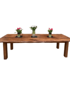 Solid-wooden-oak-dining-table